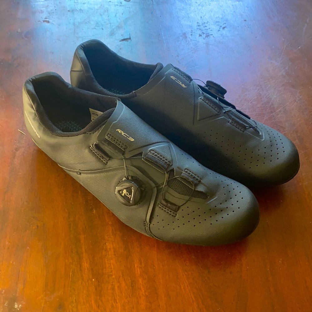 Shimano RC3 Road Biking shoes
